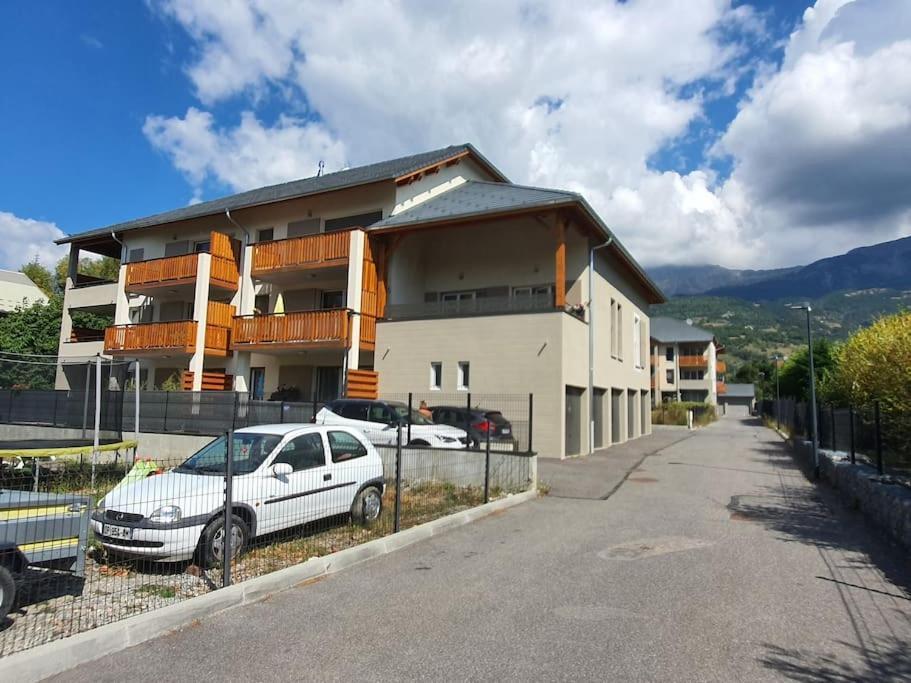 Apartmán Superbe T2 Duplex Vue Sur Les Montagnes Chorges Exteriér fotografie