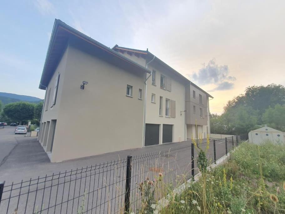 Apartmán Superbe T2 Duplex Vue Sur Les Montagnes Chorges Exteriér fotografie